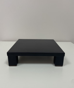 Стойка-поставка универсална метална