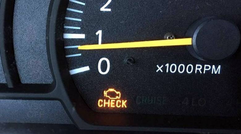 Кога можете да карате със светещ Check Engine и кога не?
