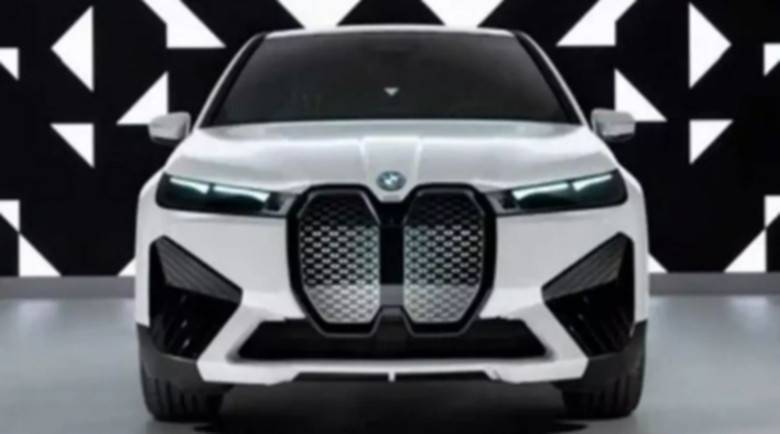 BMW подготвя четири нови големи кросоувъра – iX6, iX7, iX8 и iX9