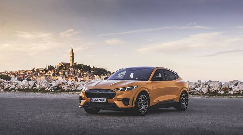 Ford се нуждае от „ненормално добри” електромобили