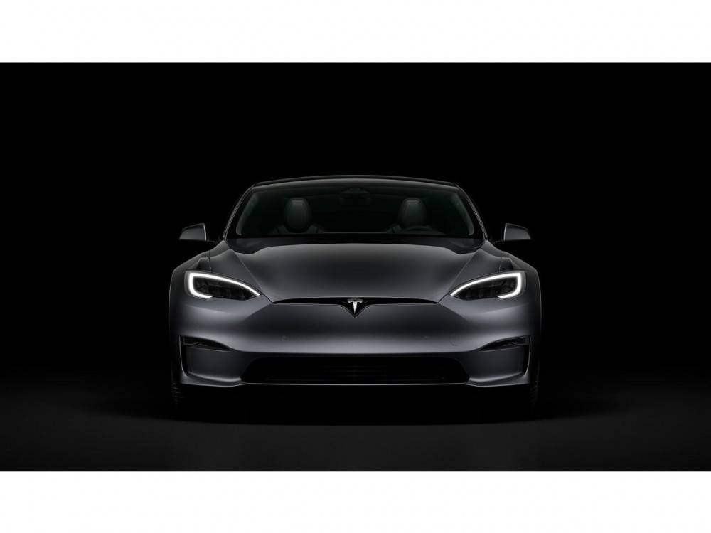 Tesla достави рекорден брой автомобили, но в компанията не са доволни