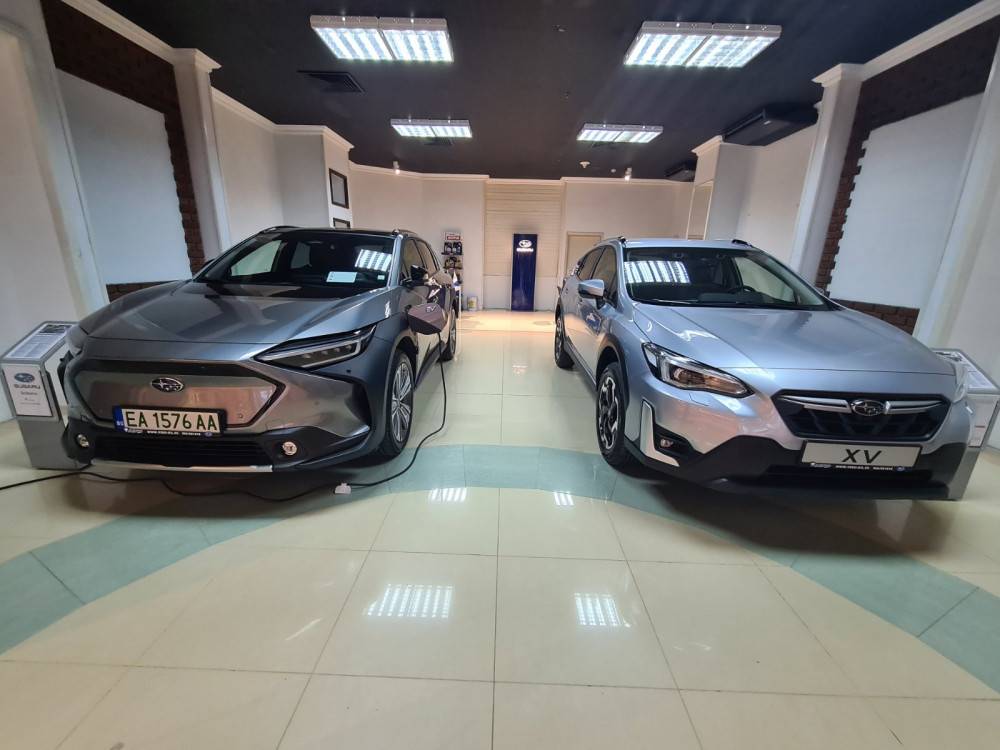 Subaru представя част от своите емблематични модели в Mall Велико Търново