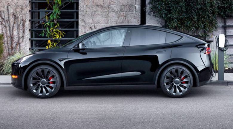 Tesla Model Y предизвиква лидерството на Toyota