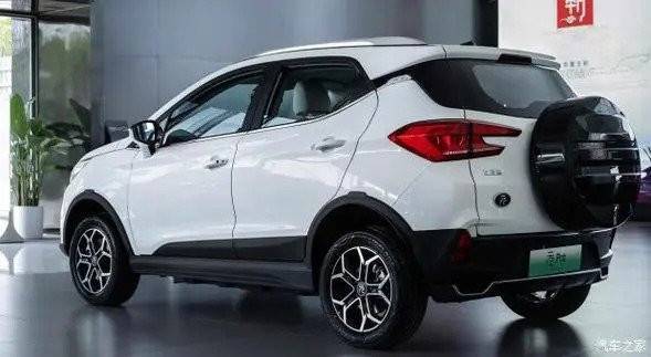 ВИДЕО: BYD пуска малък чисто електрическия кросоувър Yuan Pro на цена 13 400 USD