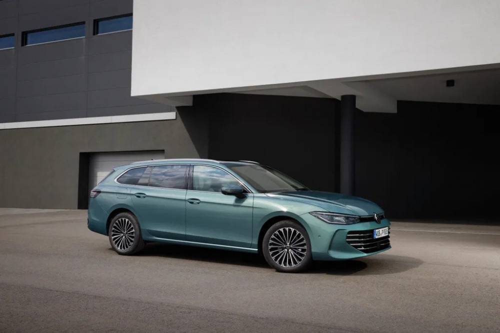 Посрещнете новото поколение Volkswagen Passat Variant