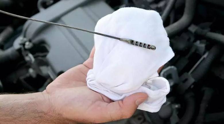 Помага ли този стар трик за проверка на качеството на маслото?