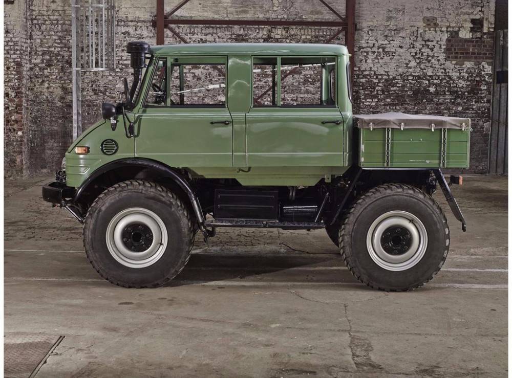 Уникални машини: 1976 MERCEDES-BENZ UNIMOG 406 двойна кабина (ВИДЕО)