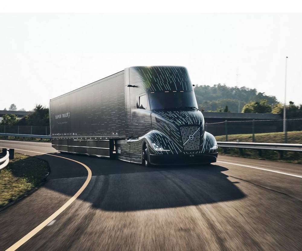 ВИДЕО: Volvo SuperTruck 2 изглежда футуристично, е повече от два пъти по-ефективен