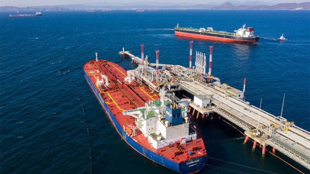 Русия ще намали износа на петрол от морските пристанища през януари