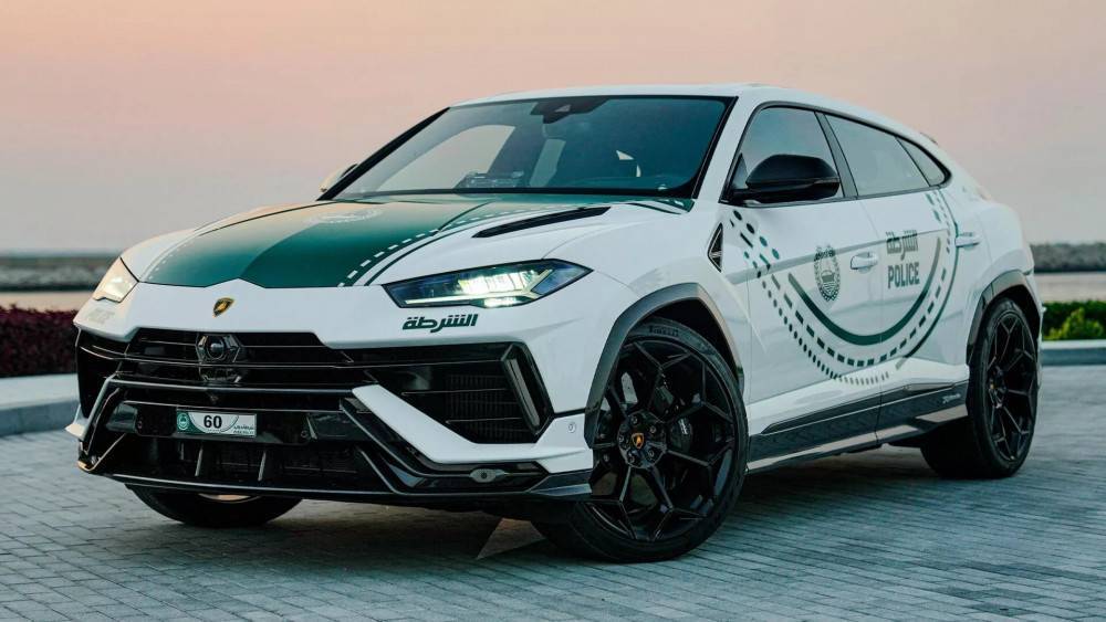 Дубайската полиция добавя Lamborghini Urus Performante с 657 к.с. към своя автопарк