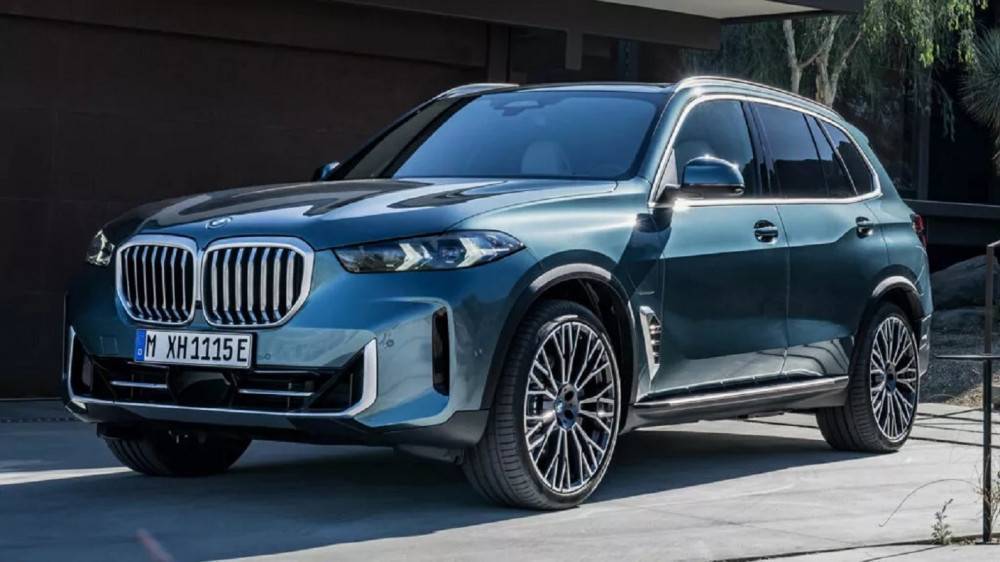Следващото поколение BMW X5 ще има зъл външен вид и X-образни светлини