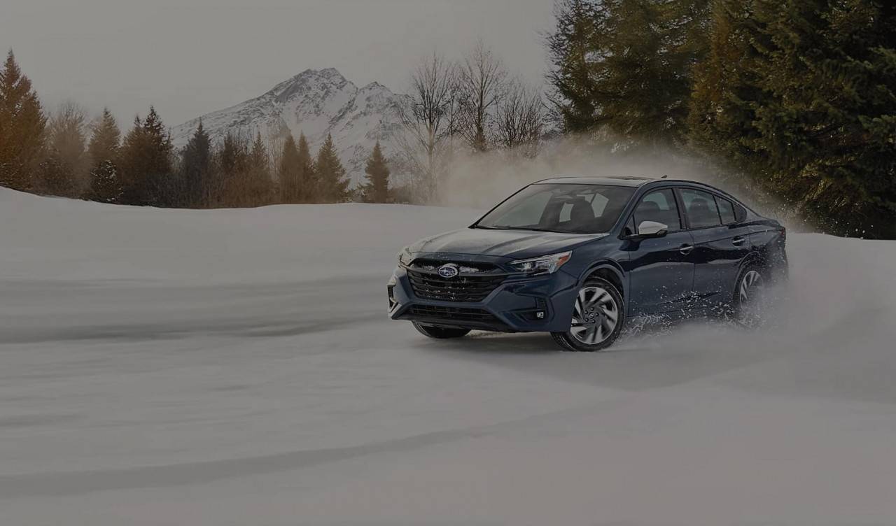 Най-добрите зимни леки коли и джипове за 2025 година: Subaru Legacy, Mazda3, Honda CR-V и Tesla Model Y