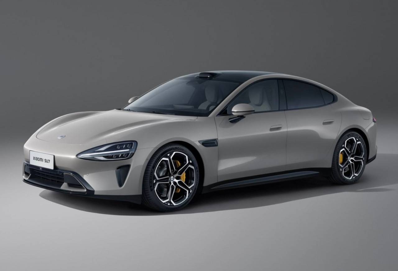 Електрическата кола на Xiaomi продаде 100 000 бройки