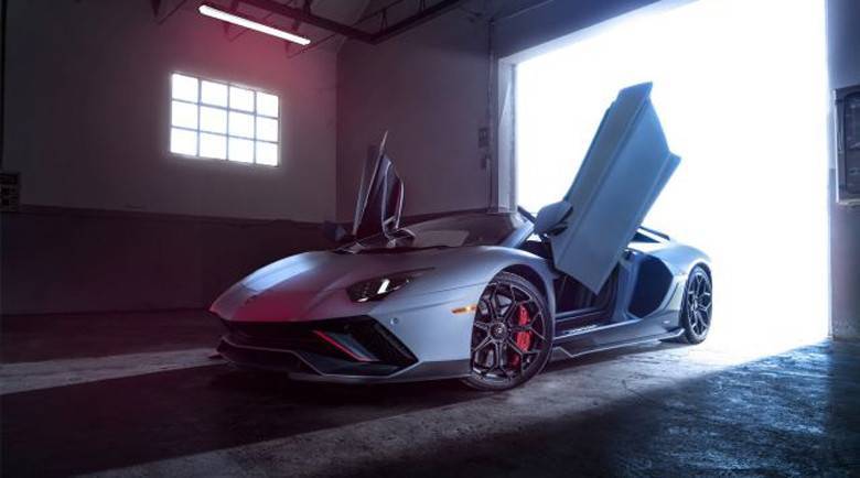 За клиентите на Lamborghini явно няма криза