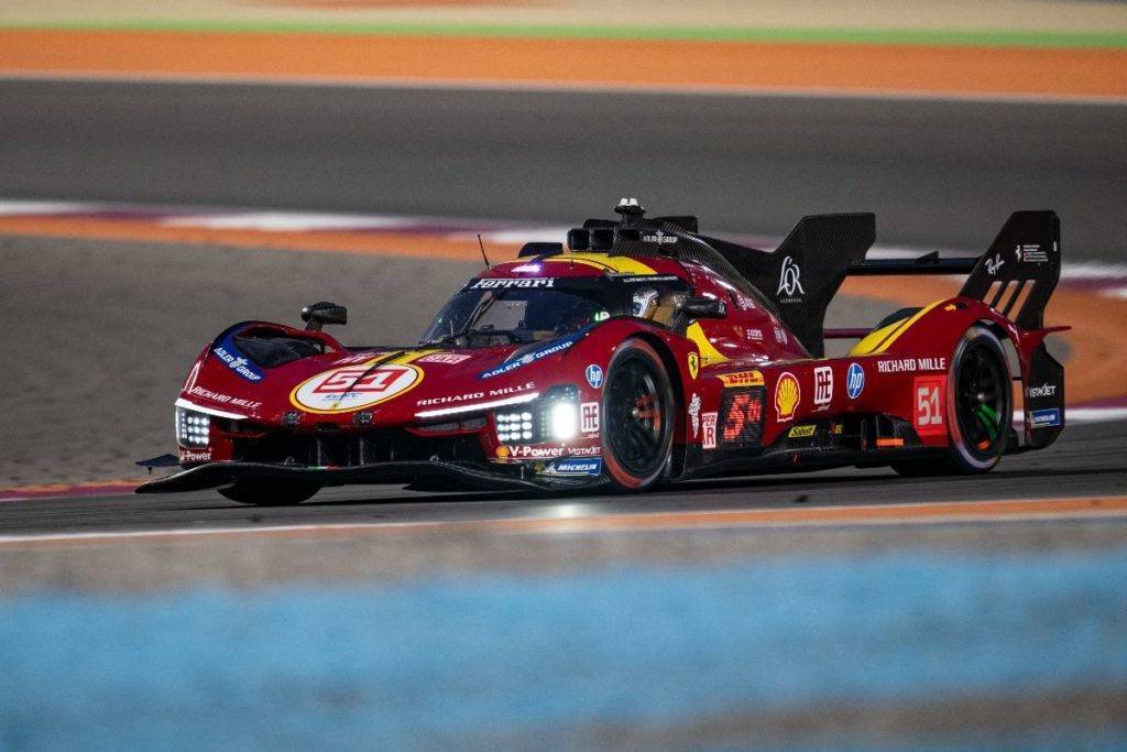 Ferrari доминира на откриването на WEC в Катар