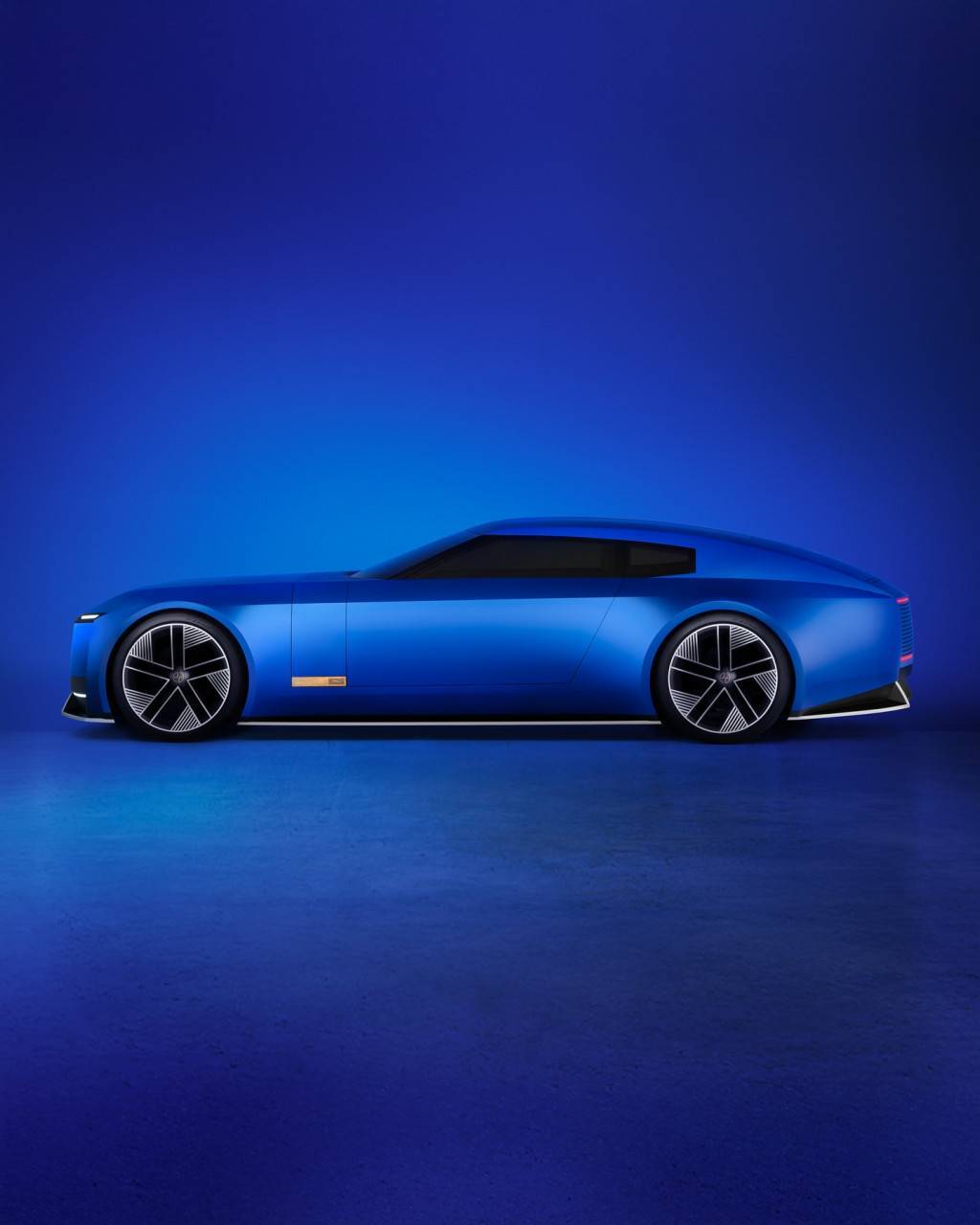 Jaguar представи Type 00 Concept на модната сцена в Париж