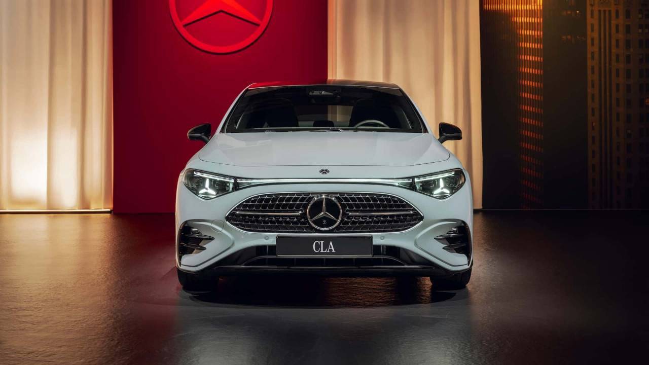Mercedes CLA: Официални цени на електрическата лимузина с пробег от 790 км