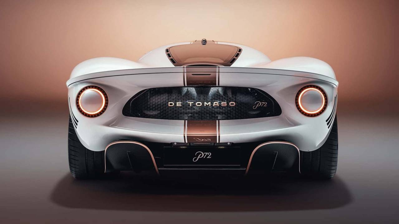 Как De Tomaso възроди легендата с първия си производствен суперавтомобил P72? 
