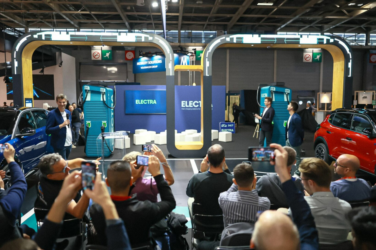 Electra представя първата станция за зареждане на електрически автомобили с помощта на слънчева енергия