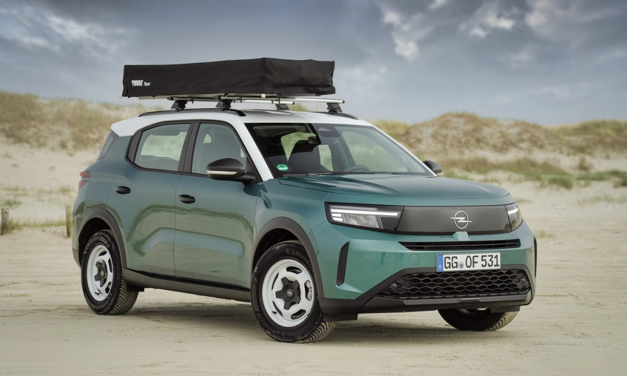 Opel Frontera с интегрирана палатка Thule