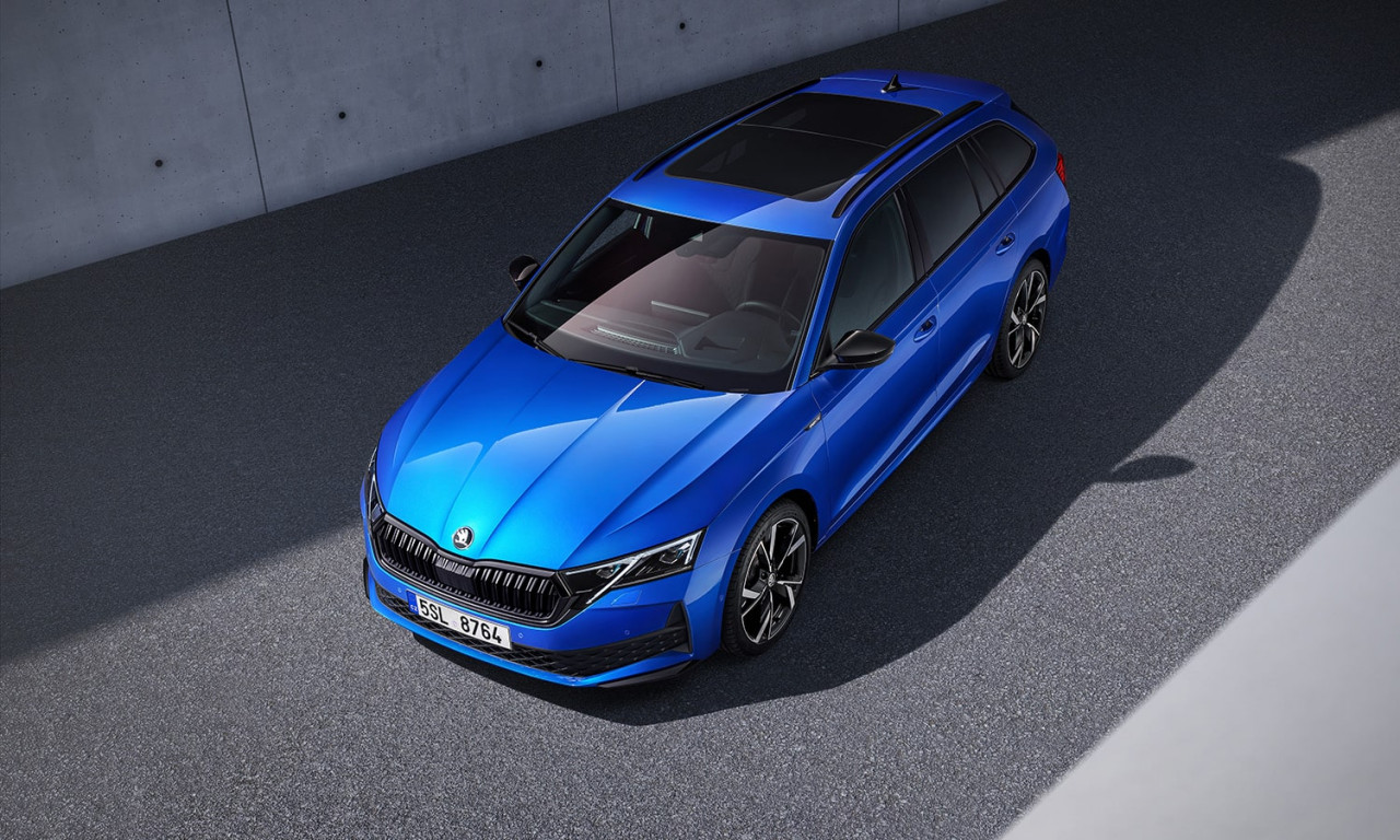 Новата Skoda Octavia ще дебютира с напълно електрическа версия