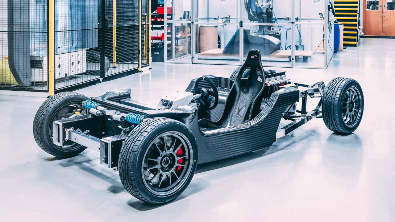 Искате свой собствен суперкар? Тази британска компания ще го направи