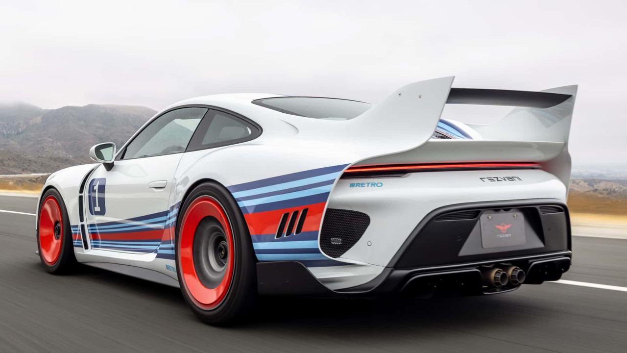 Rezvani представя ретро Porsche 911 RR1 с до 750 к.с.