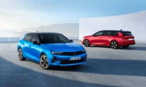 Opel Astra PHEV с 196 к.с. и до 83 км. електрически пробег