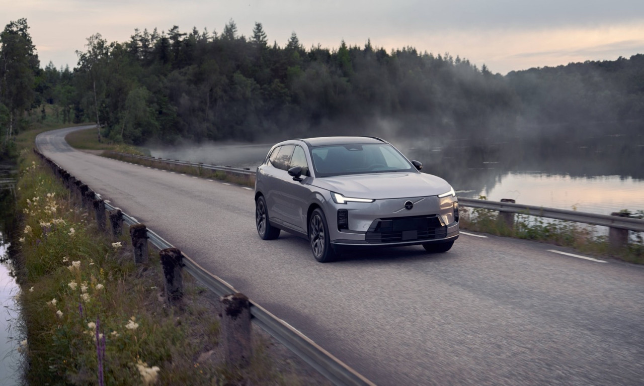 Volvo представи новия XC70: plug-in хибрид с над 200 км електрически пробег