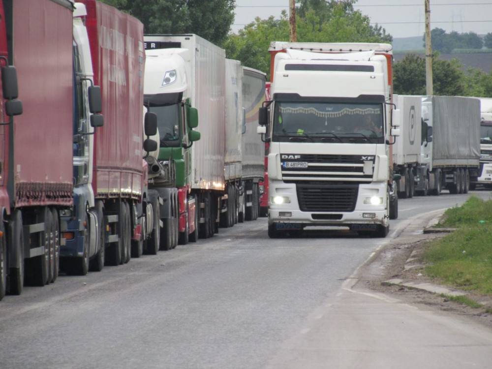 Правителството предлага осем антикризисни мерки на транспортния бранш