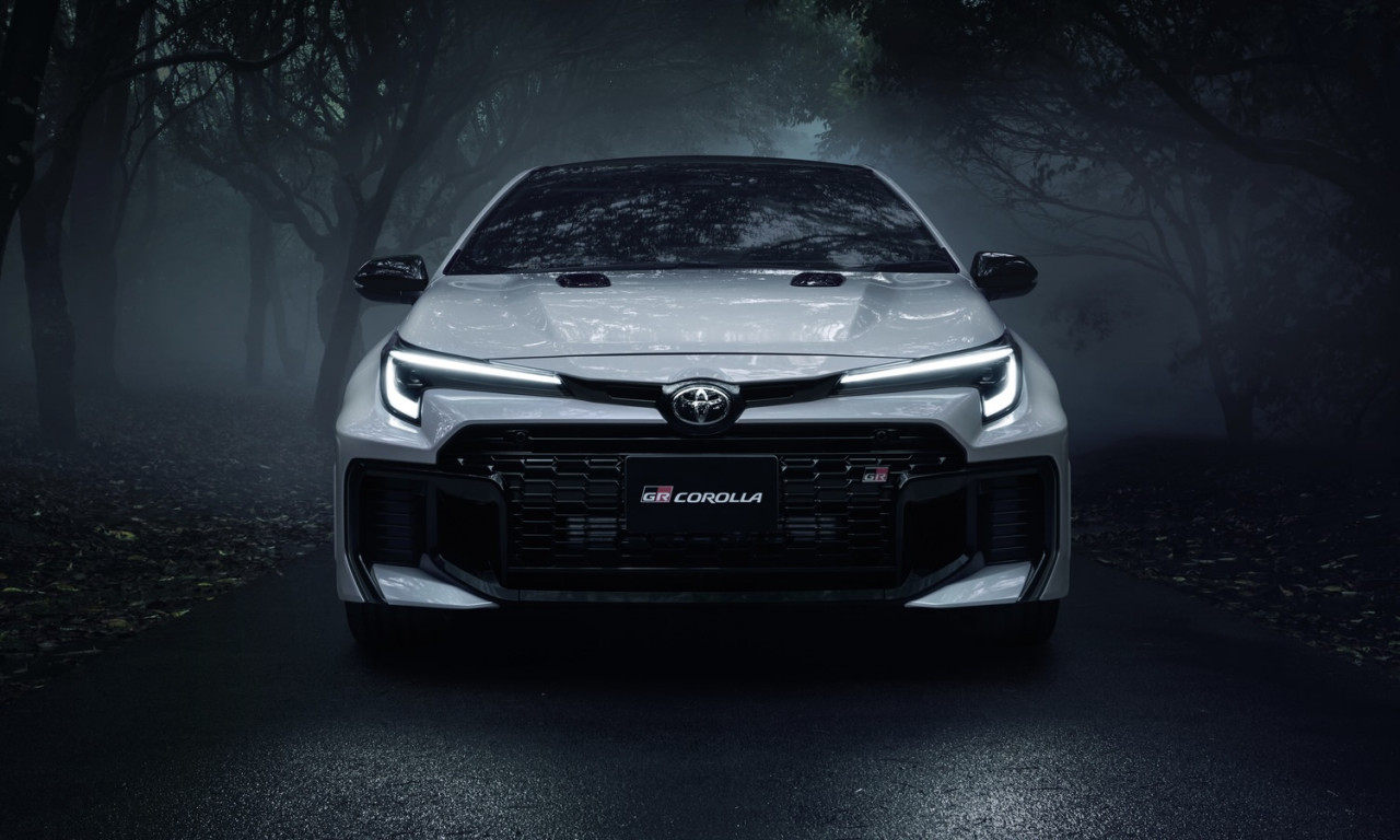Toyota GR Corolla 2026 с 300 к.с.