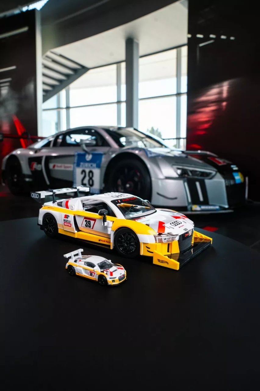 Mattel пуска строителни сетове с Audi RS2 Avant и Audi R8 LMS