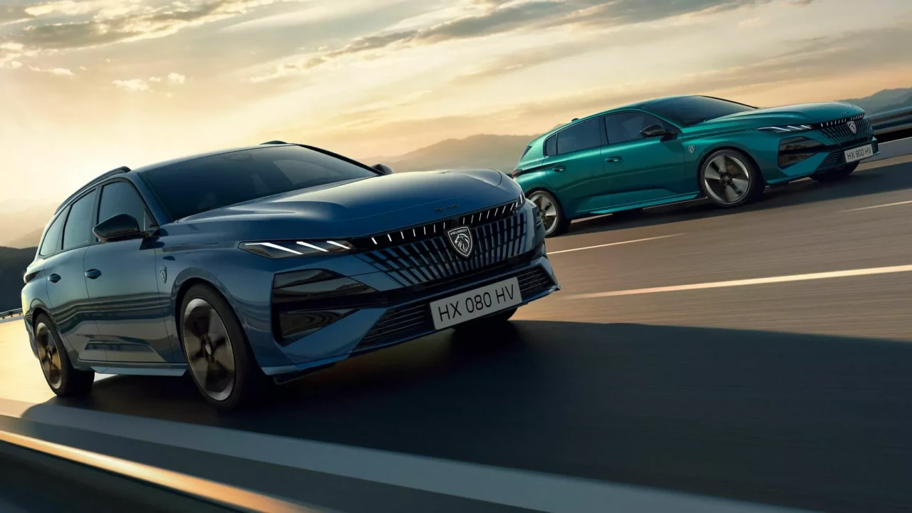 Базовият Peugeot 308 Style е по-практичен от флагмана GT Exclusive