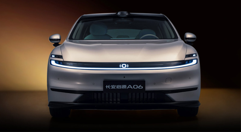 Changan представя седана Nevo A06 в Китай