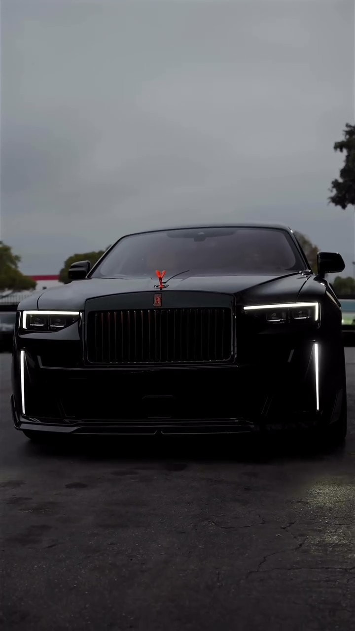 Mansory представя ексцентричен Rolls-Royce Ghost Series II за САЩ