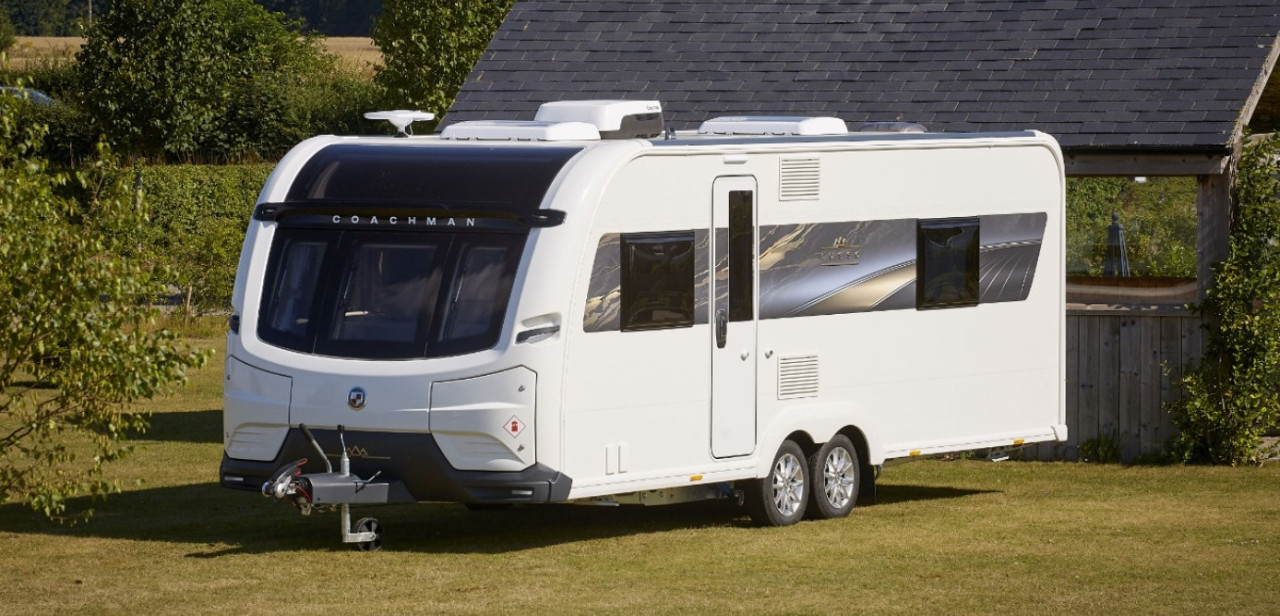 Coachman Lusso II остава най-скъпият караван във Великобритания