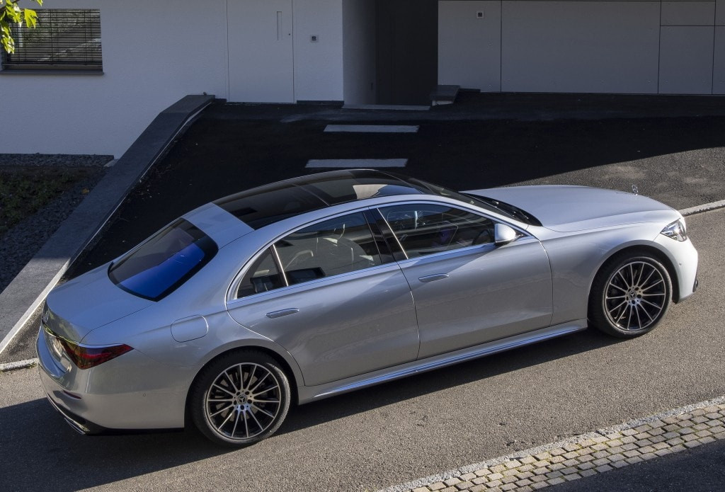 Изящен рендер на бъдещия Mercedes S-Class загатва за еволюция