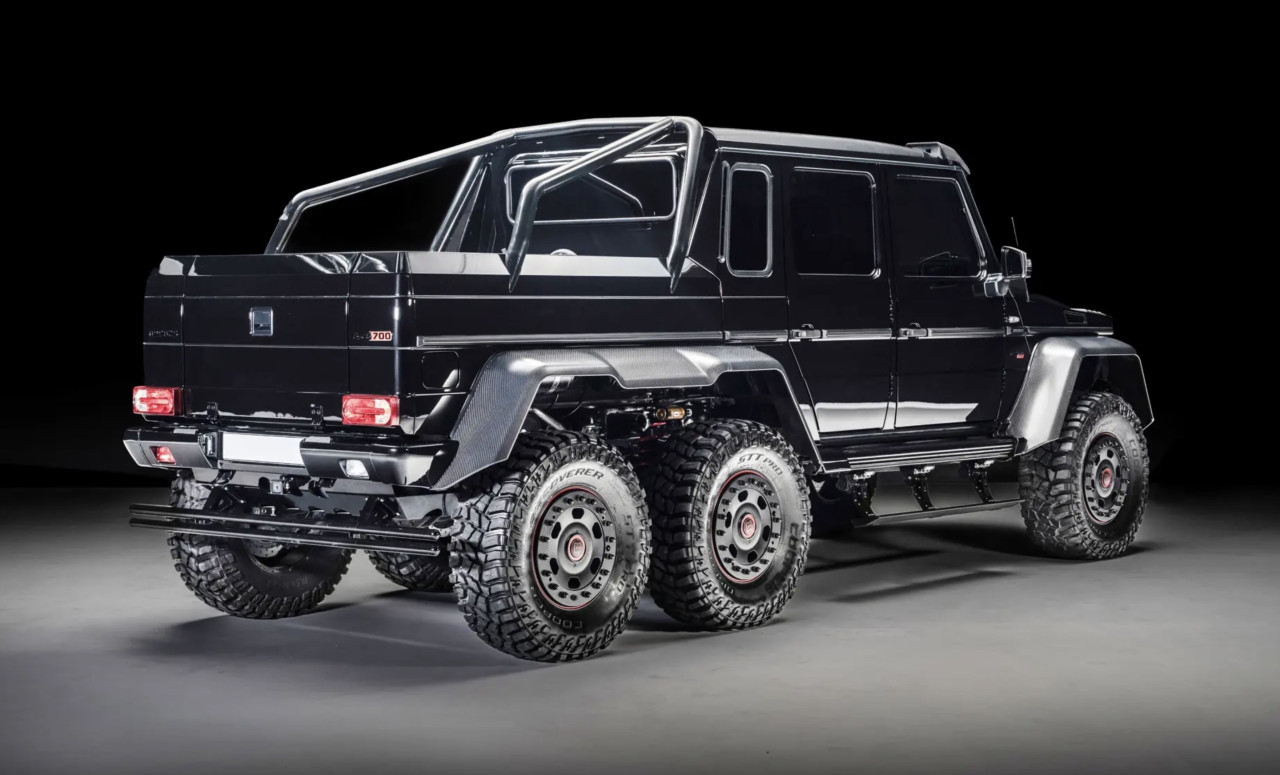 Mercedes-Benz G 63 AMG 6x6 – шестколесният звер с 700 к.с. и излишна екстра