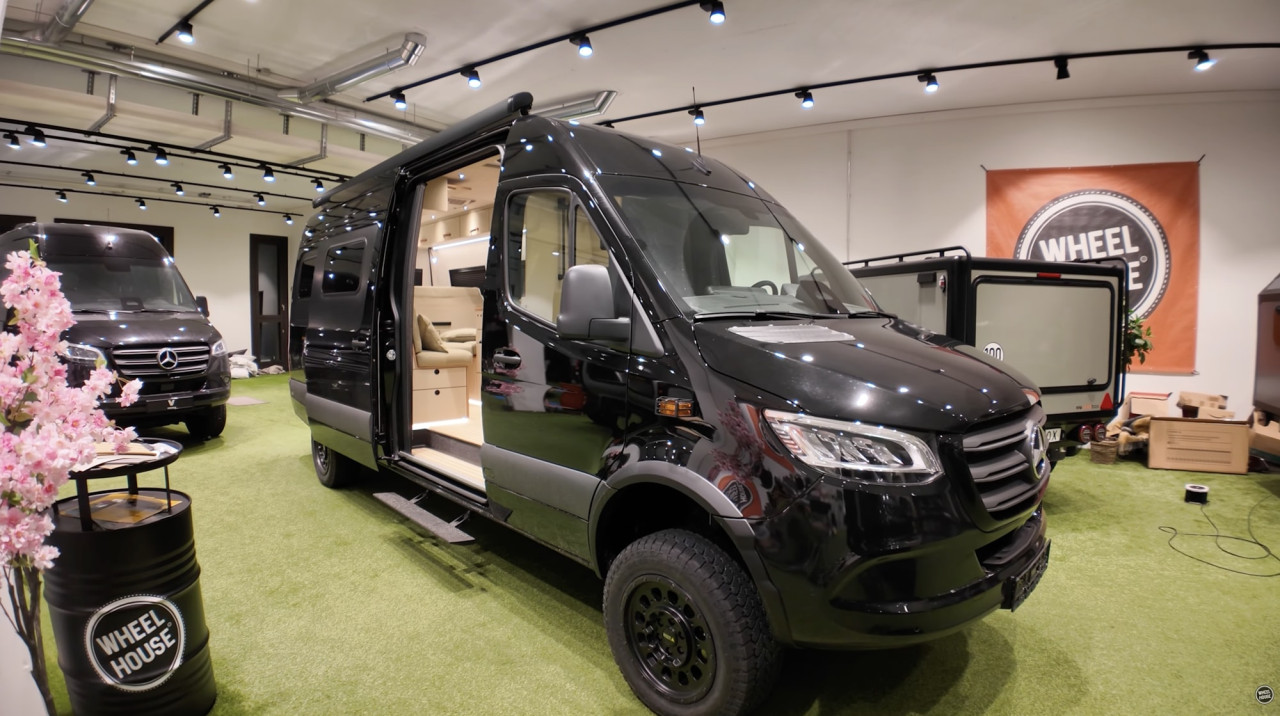 Концептът MareCamper вкарва пълноценен луксозен кемпер в Mercedes Sprinter