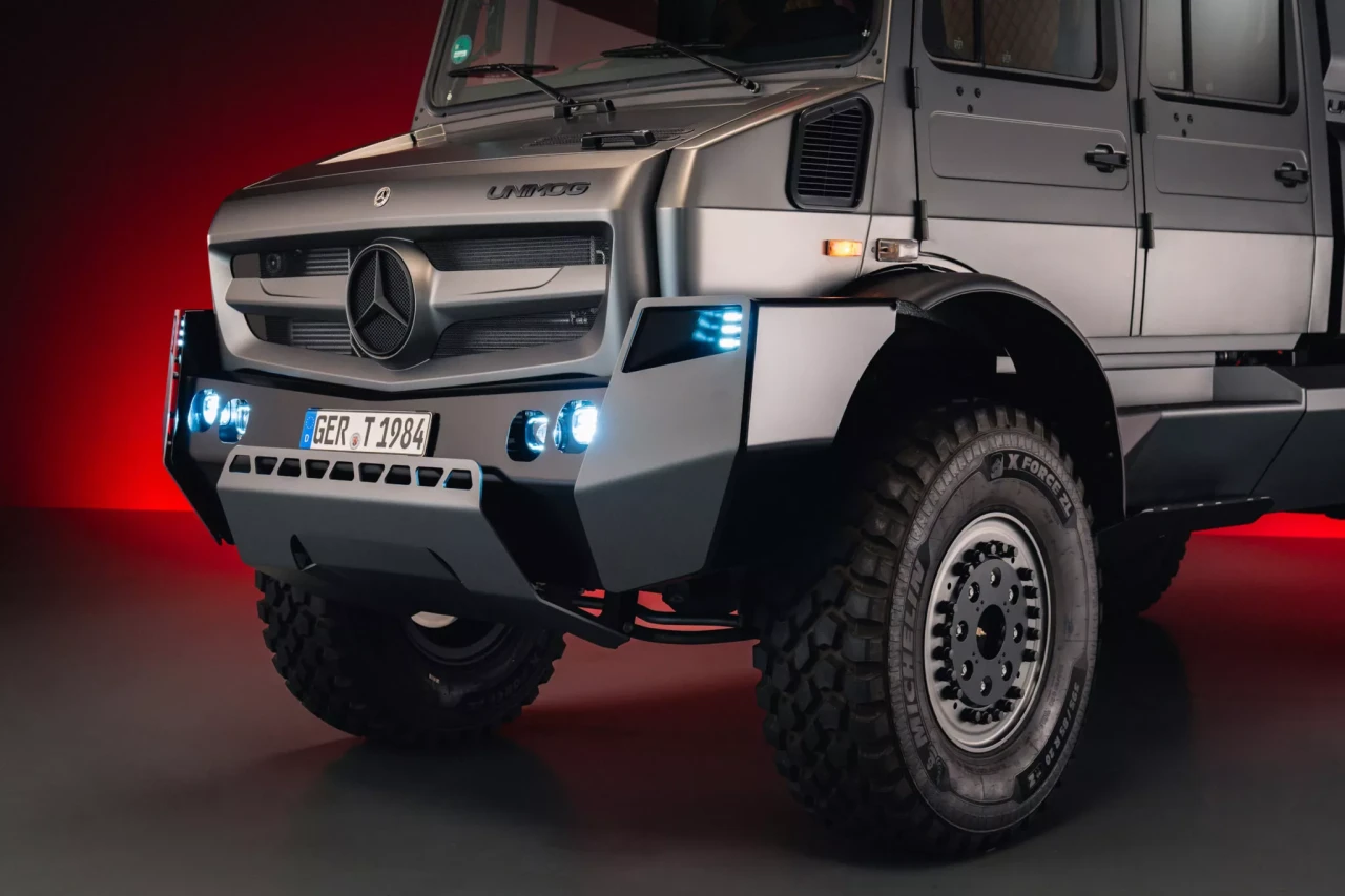 Mercedes показва луксозен Unimog за 80-годишнината на модела