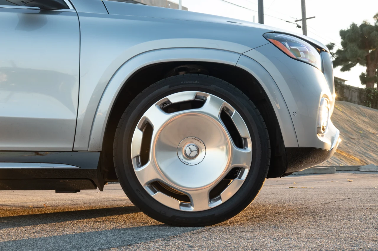 Ревю: Mercedes-Maybach GLS 600 (2026)