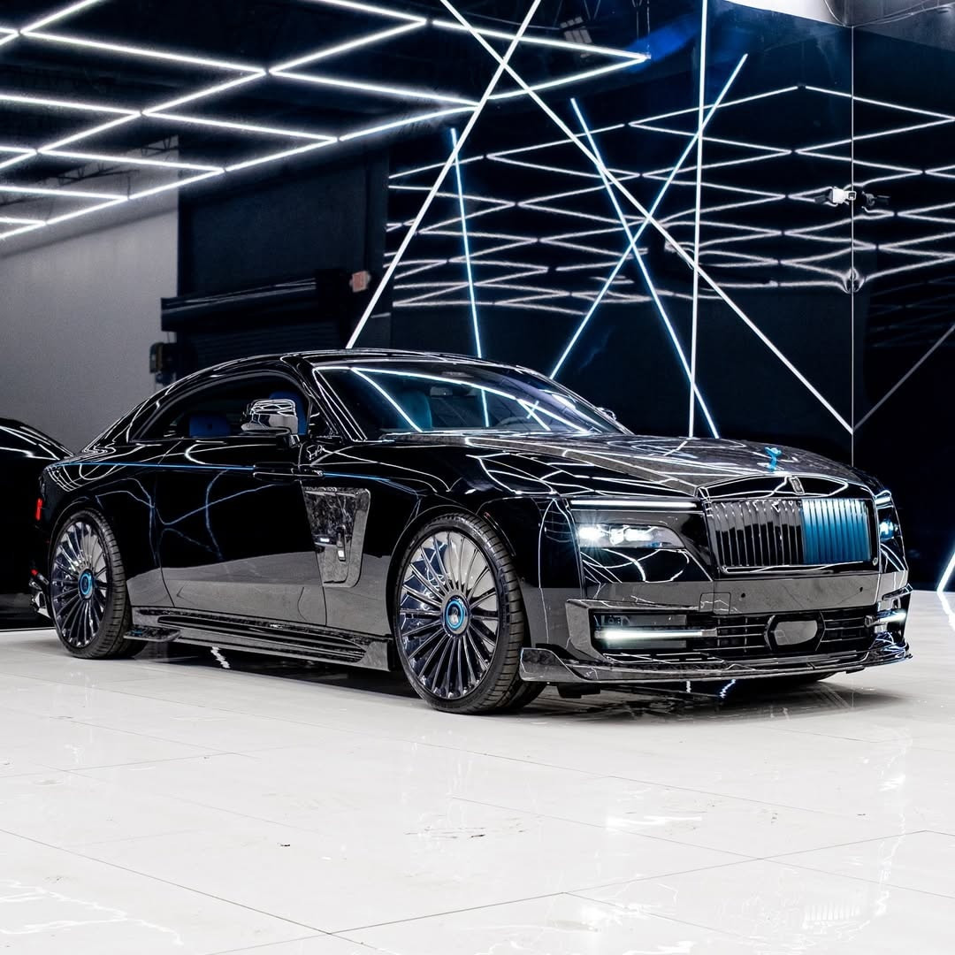Mansory USA показа тунингован Rolls-Royce Spectre с по-сдържан вид