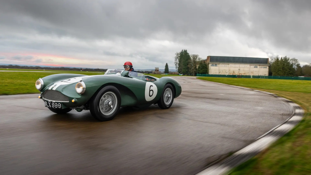 1955 Aston Martin DB3S шаси 111 отива на търг с оценка до 4,7 млн. долара