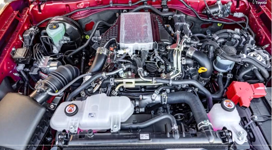 Дизеловата легенда 1HZ: защо Toyota още произвежда 4,2-литров мотор след 35 години