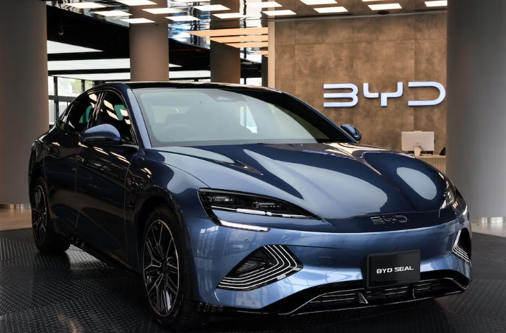 BYD готви премиера на 1 500 kW зарядна система, Blade 2.0 и DM 6.0 на 5 март