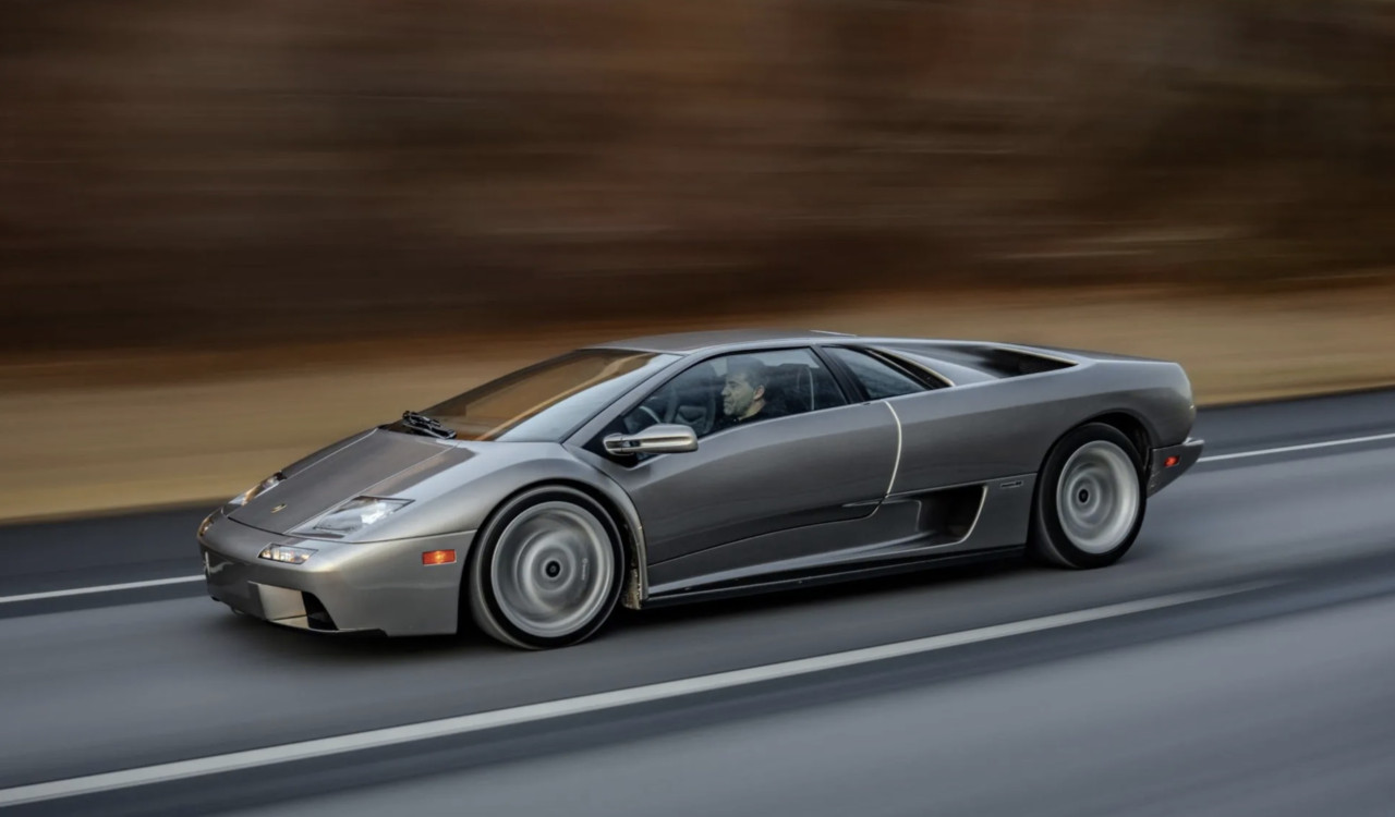 Lamborghini Diablo VT 6.0 от 2001 г. се продаде за 804 000 долара
