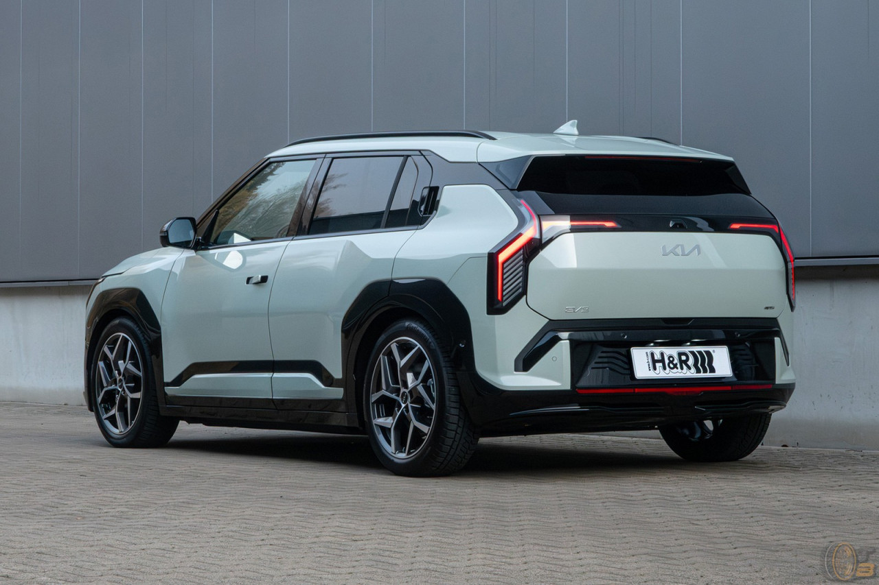 Kia EV3 SV1 получава H&R пружини за понижаване – подобрена динамика за 392 евро