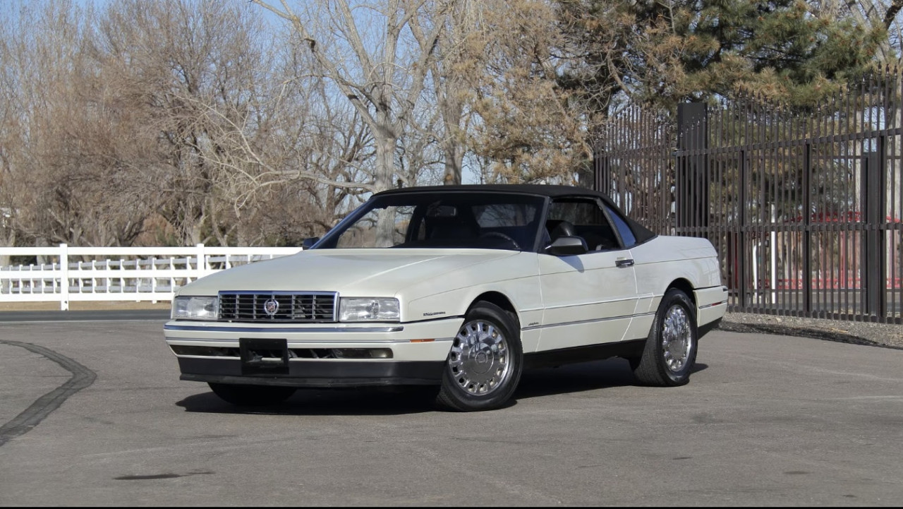 Cadillac Allante от 1993 г.: как изглежда проваленият лукс след 33 години