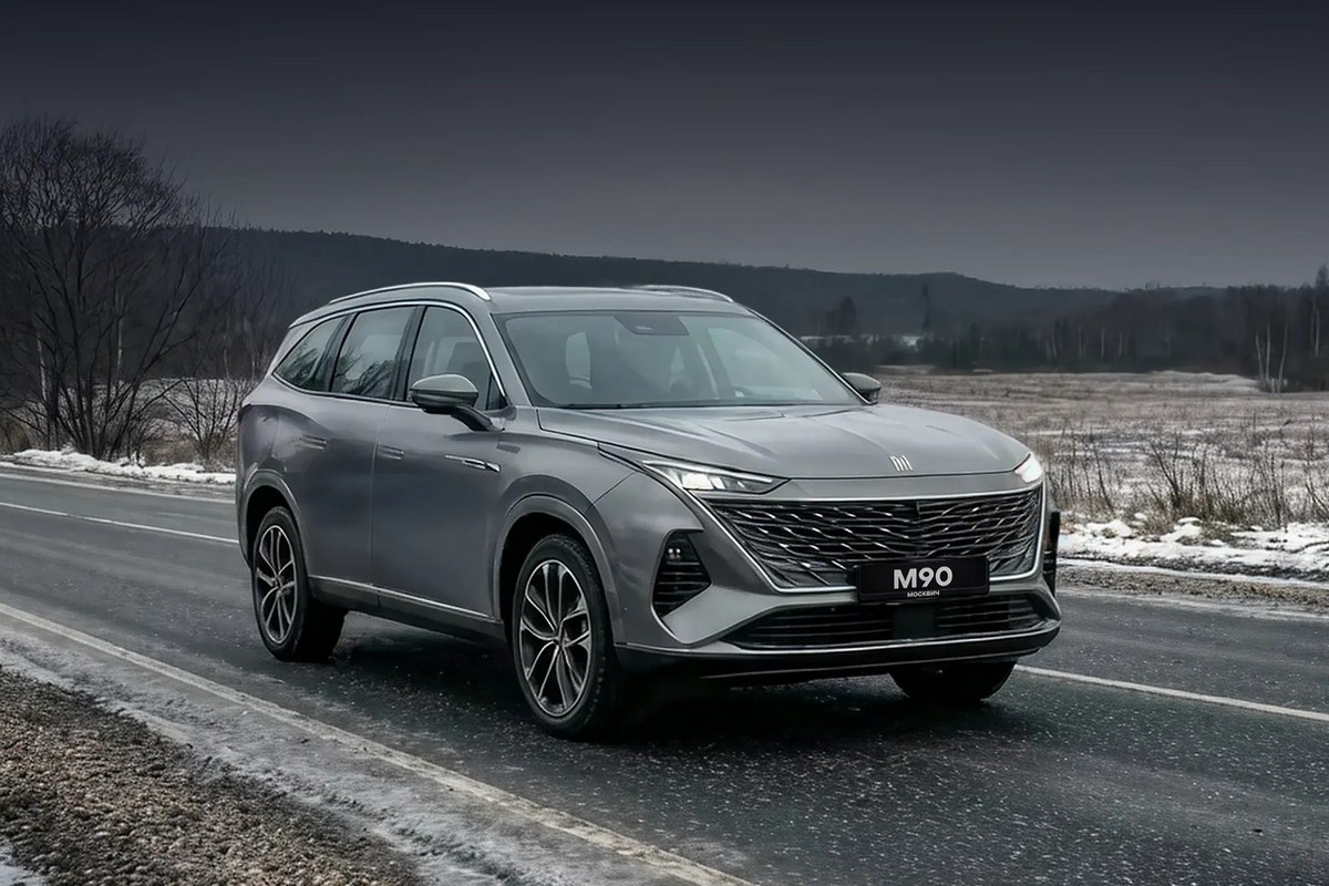 Москвич обяви цените и оборудването на новите кросоувъри М70 и М90