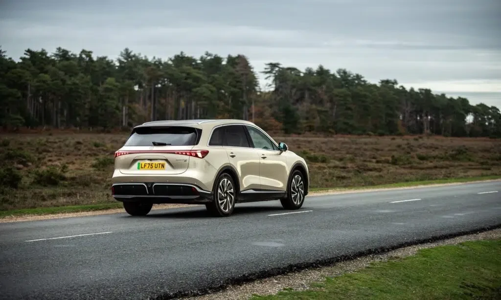 MG S6 EV в Испания: до 530 км WLTP и цена от 45 990 евро